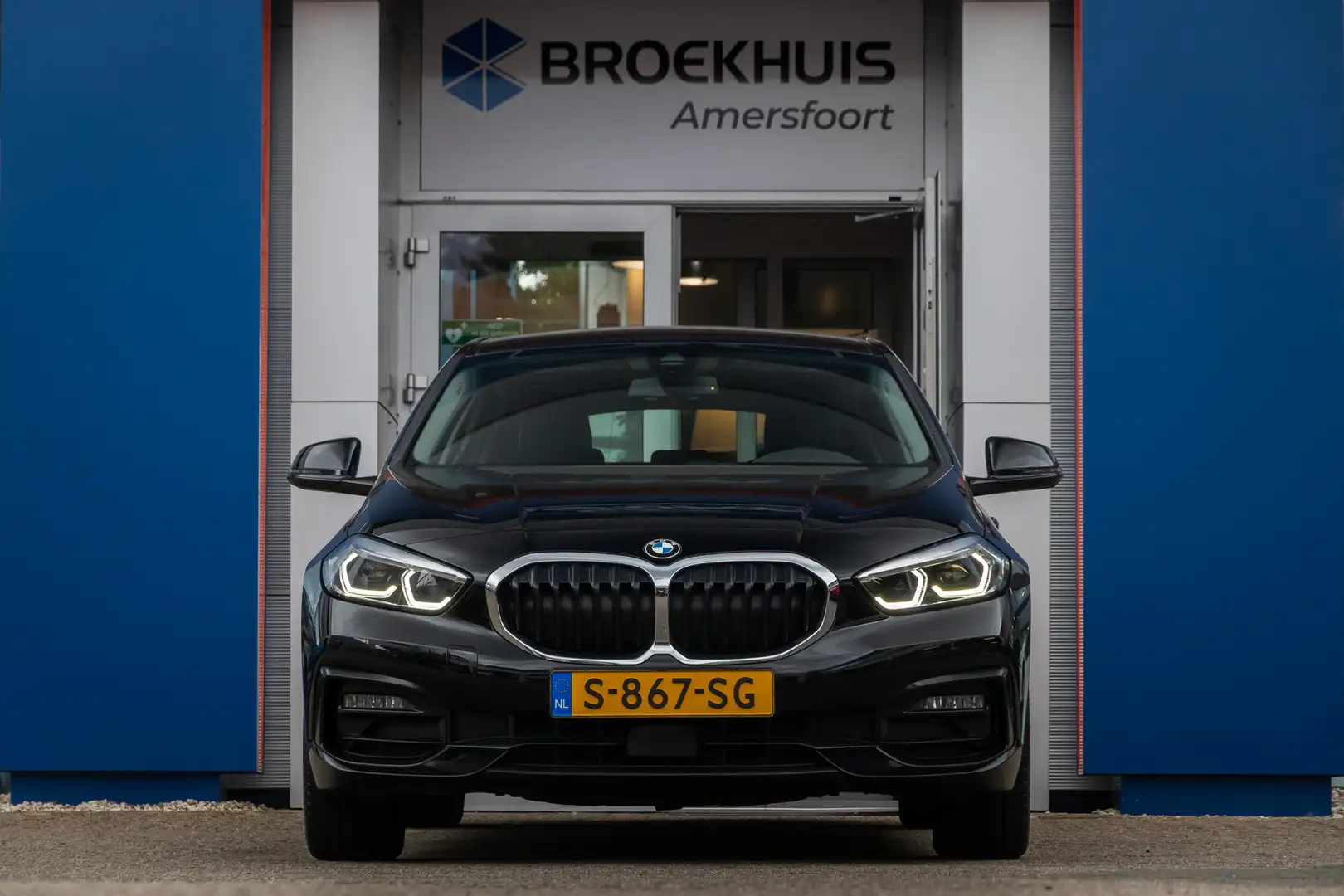 BMW 118 1-serie 118i Introduction Edition | Achteruitrijca Zwart - 2