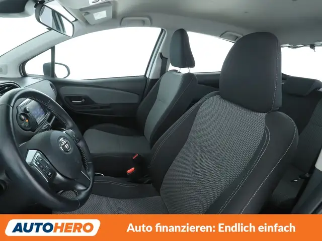 Toyota Yaris view 10