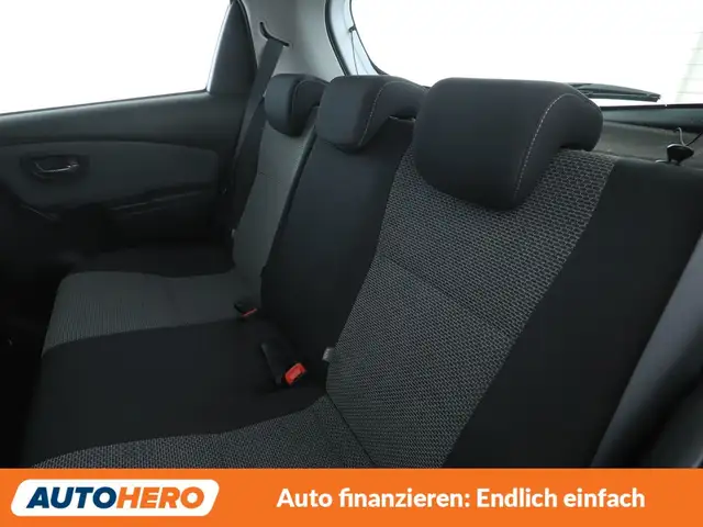 Toyota Yaris view 14