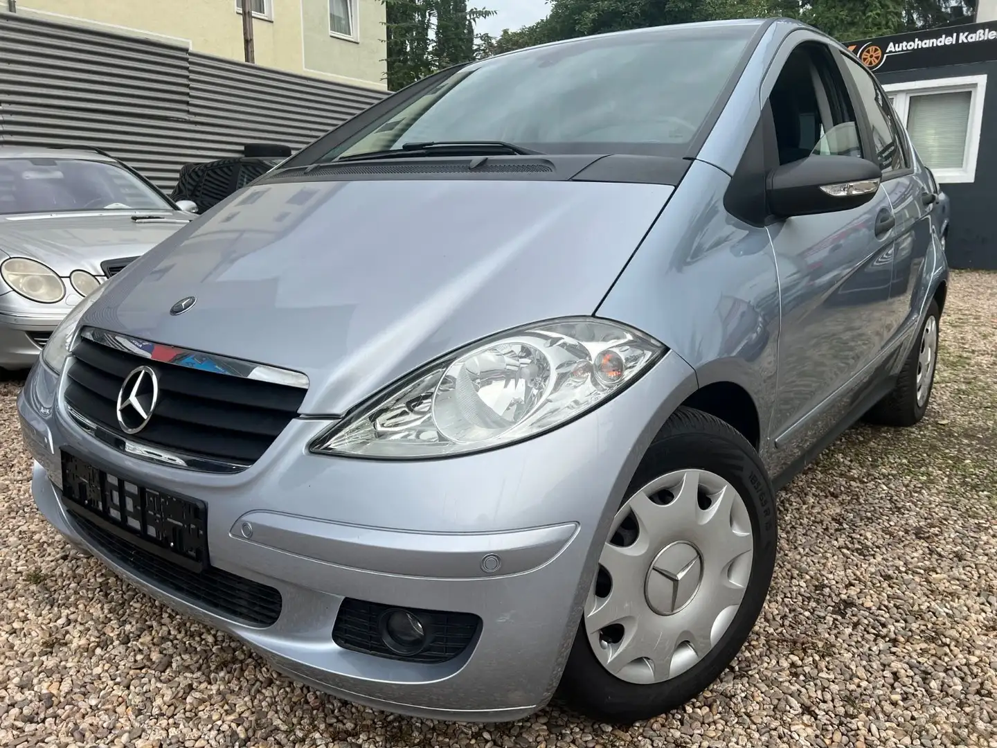 Mercedes-Benz A 150 *AUTOMATIK*SHZ*KLIMA*ZV*BC*PDC*ZV*MFL* Blau - 1