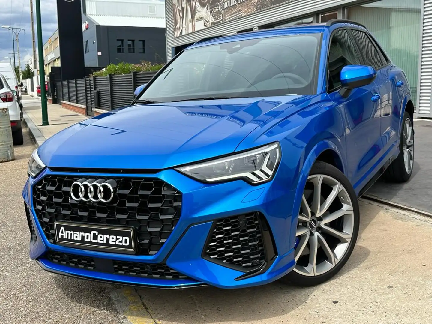 Audi RS Q3 2.5 TFSI quattro S tronic Bleu - 1