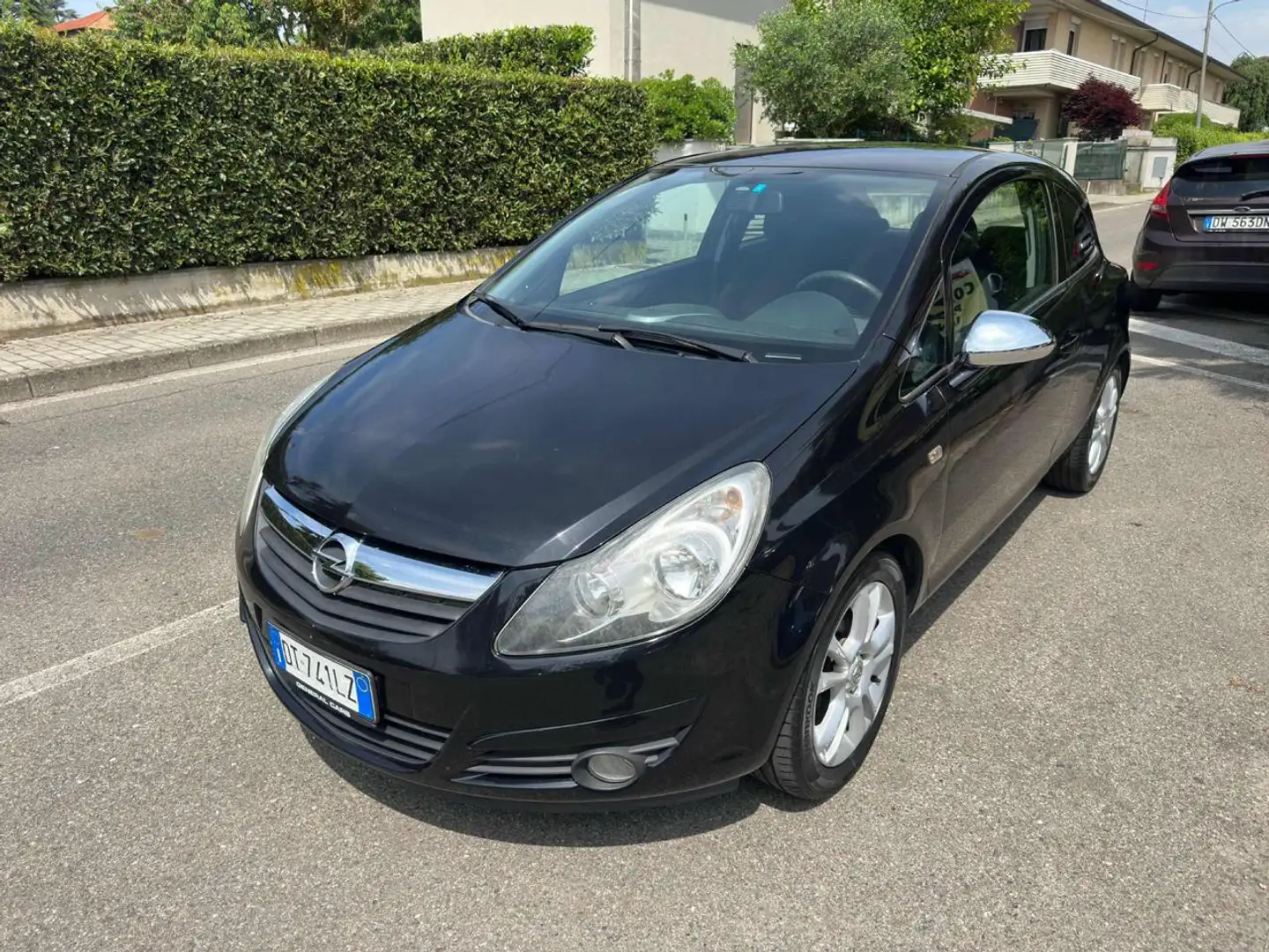 Opel Corsa 1.4 16V 3 porte Sport Noir - 1