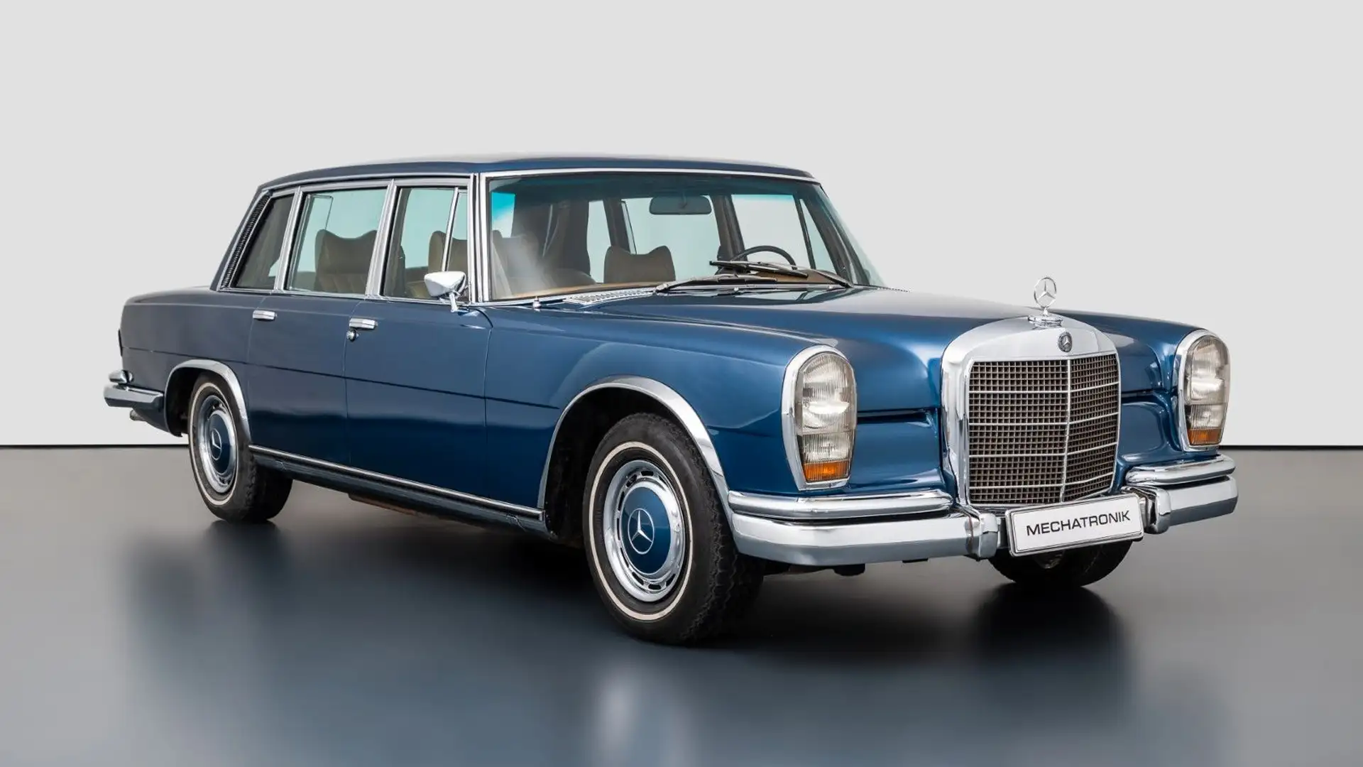 Mercedes-Benz 600 W100 600 SWB Синій - 1