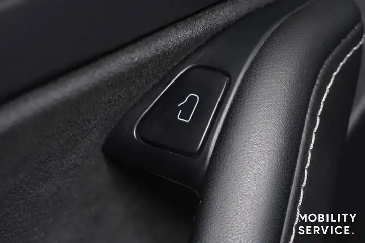 Tesla Model 3 2022, foto 25