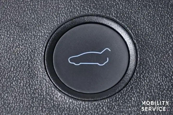 Tesla Model 3 2022, foto 36
