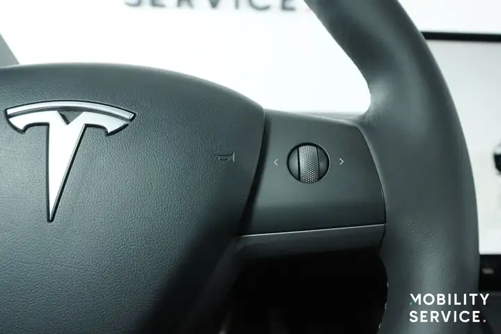 Tesla Model 3 2022, foto 14