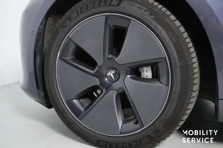 Tesla Model 3 2022, foto 32
