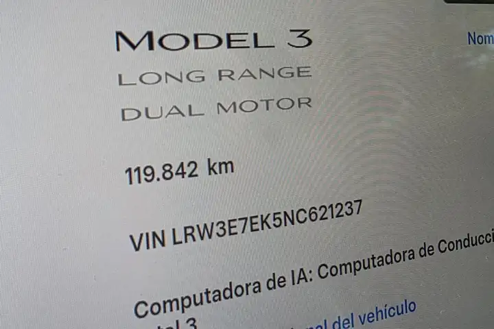 Tesla Model 3 2022, foto 23