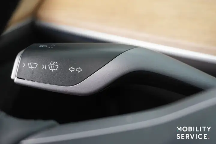 Tesla Model 3 2022, foto 15