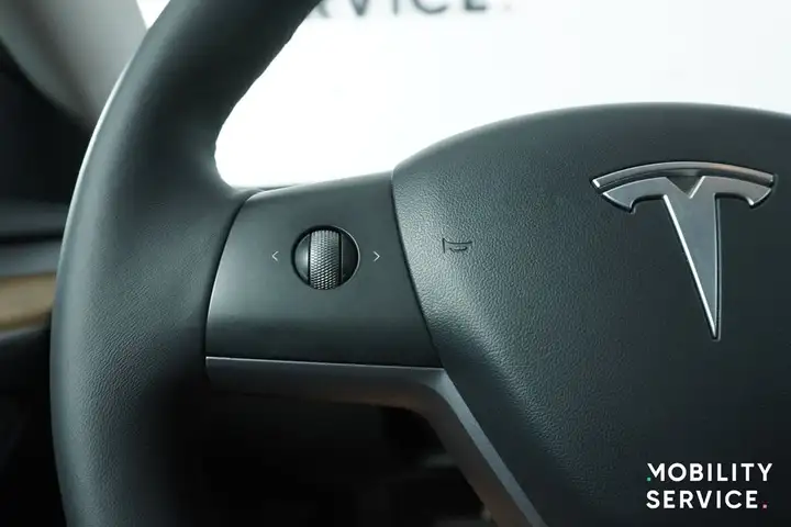 Tesla Model 3 2022, foto 13