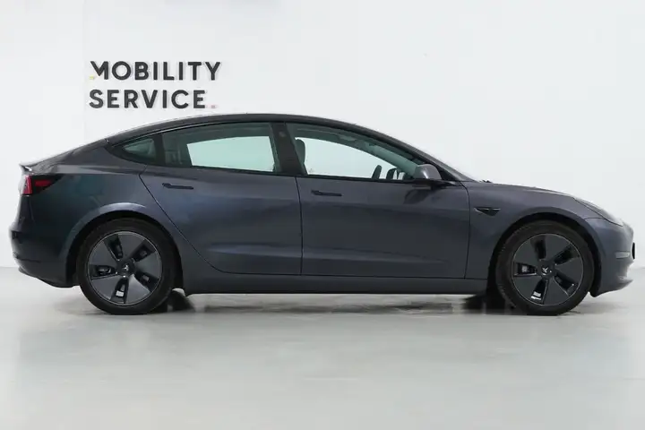 Tesla Model 3 2022, foto 6