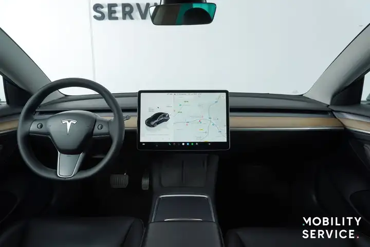 Tesla Model 3 2022, foto 11