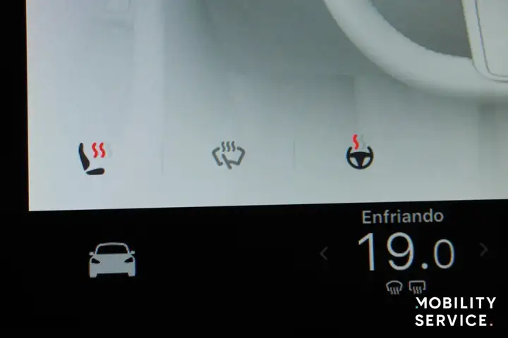 Tesla Model 3 2022, foto 22