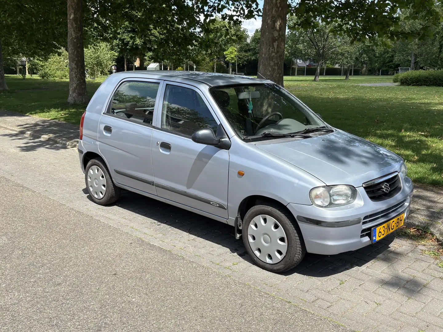 Suzuki Alto 1.1 GLS Spirit Сірий - 2