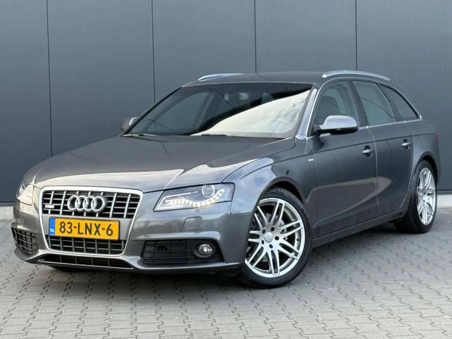 Audi A4 Avant 2.0 TFSI 2x S-Line - Xenon - Leder - Dealer Grau - 1
