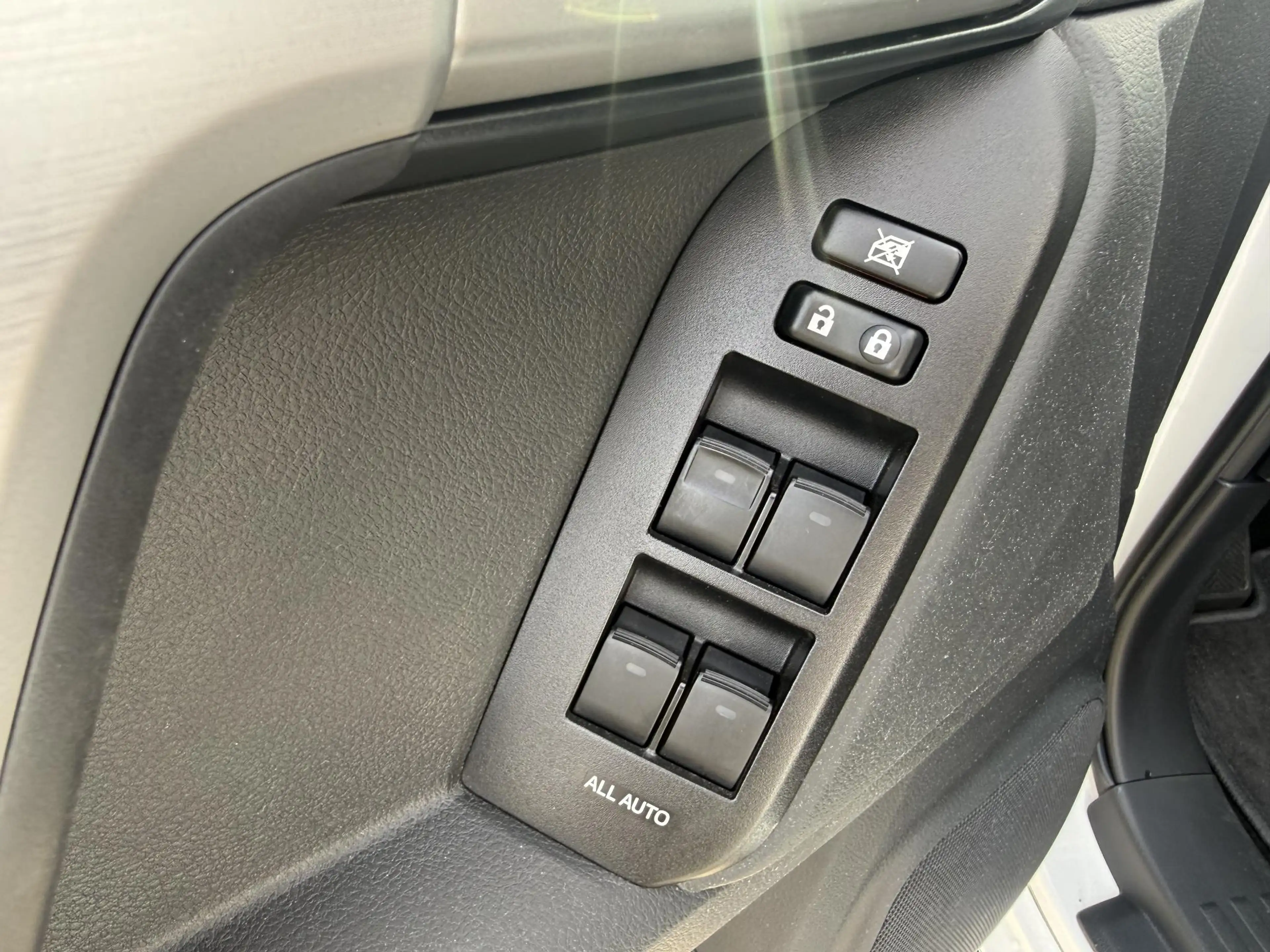 Toyota Land Cruiser 2.8 D-4D-F Professional Window Van Grijs kenteken — photo 8