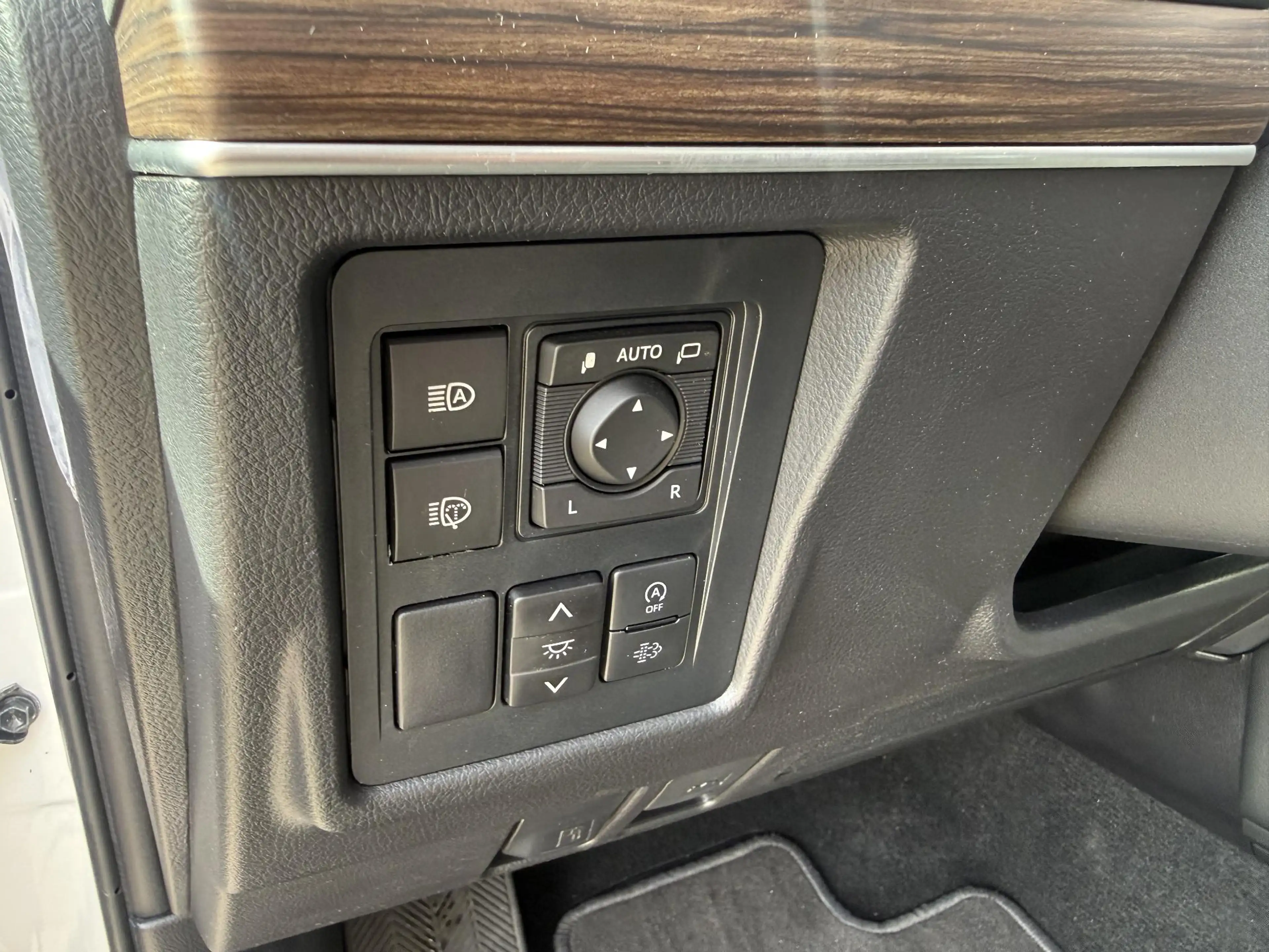 Toyota Land Cruiser 2.8 D-4D-F Professional Window Van Grijs kenteken — photo 10