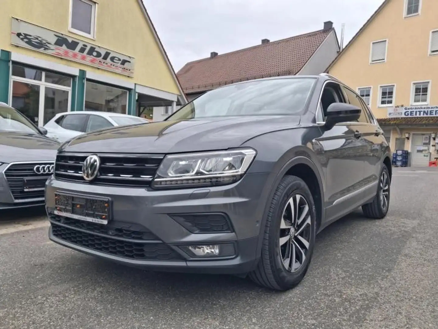 Volkswagen Tiguan 2.0 TDI DSG AHK+VIRTUAL+LED+KAMERA Grau - 1