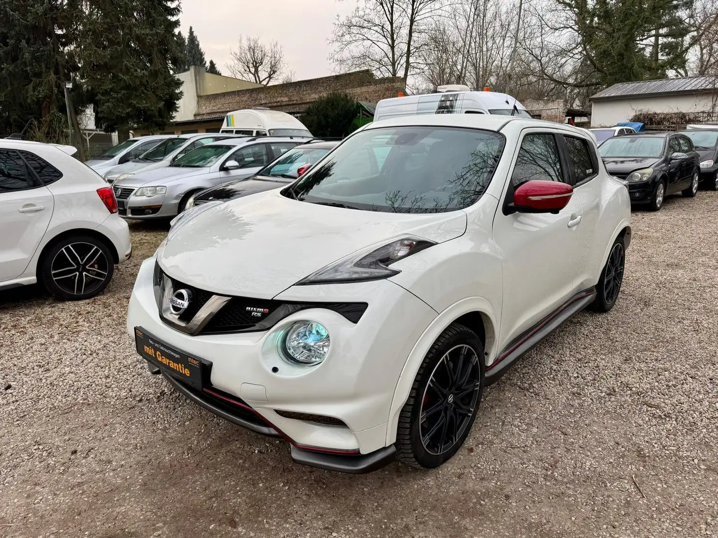Nissan Juke 1.6 DIG-T Nismo RS Navi 360g Xenon 18 Zoll Leder Weiß - 1