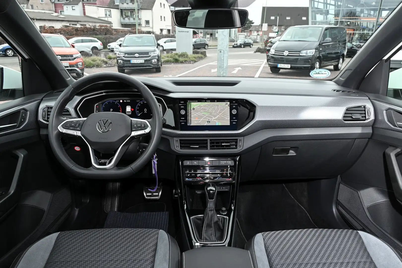 Volkswagen T-Cross R-line 1.0 TSI DSG Navi LED 18"LM AppConnect Weiß - 2
