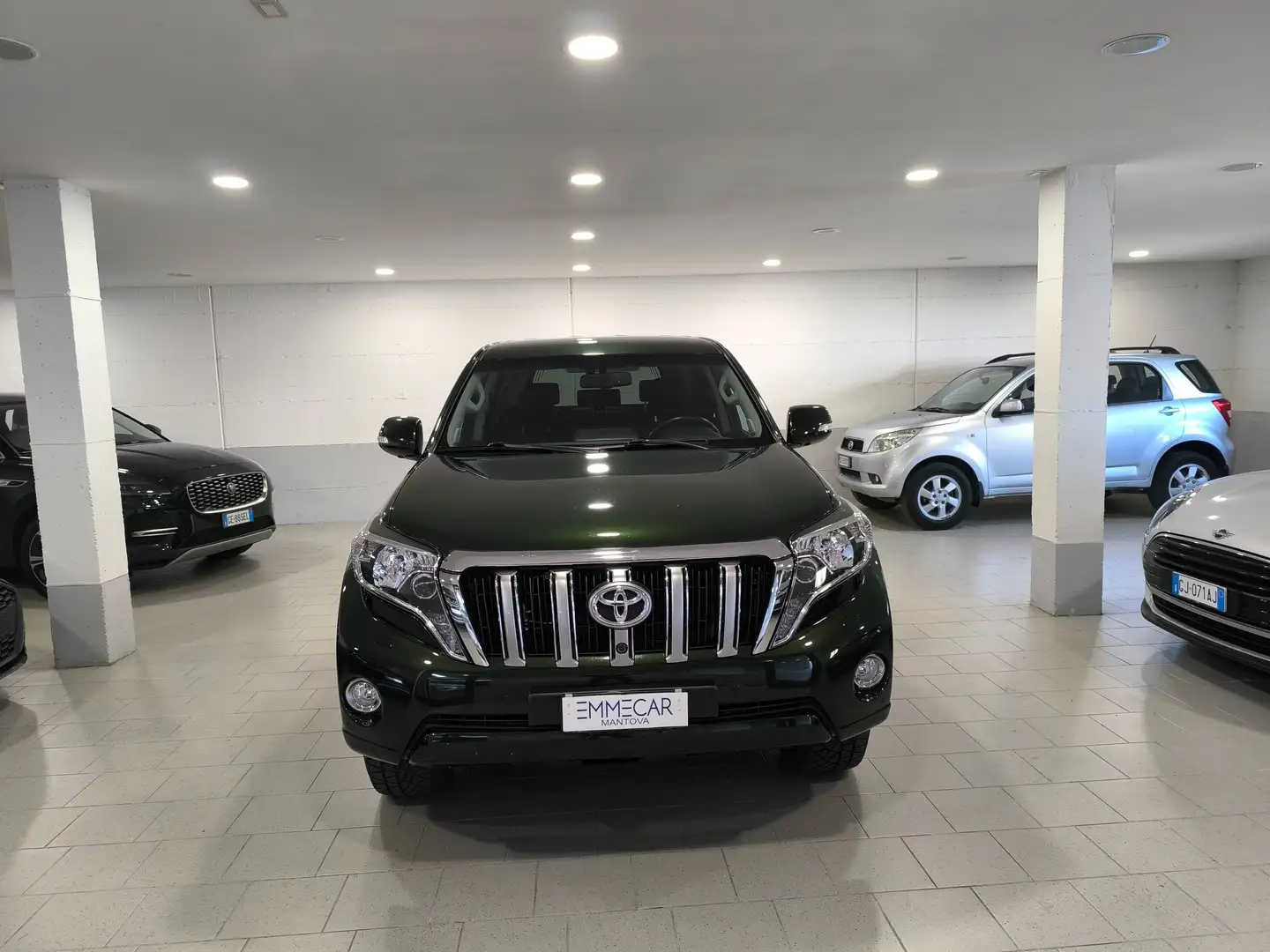 Toyota Land Cruiser Land Cruiser 2015 5p 2.8 d-4d Lounge+ auto Verde - 1
