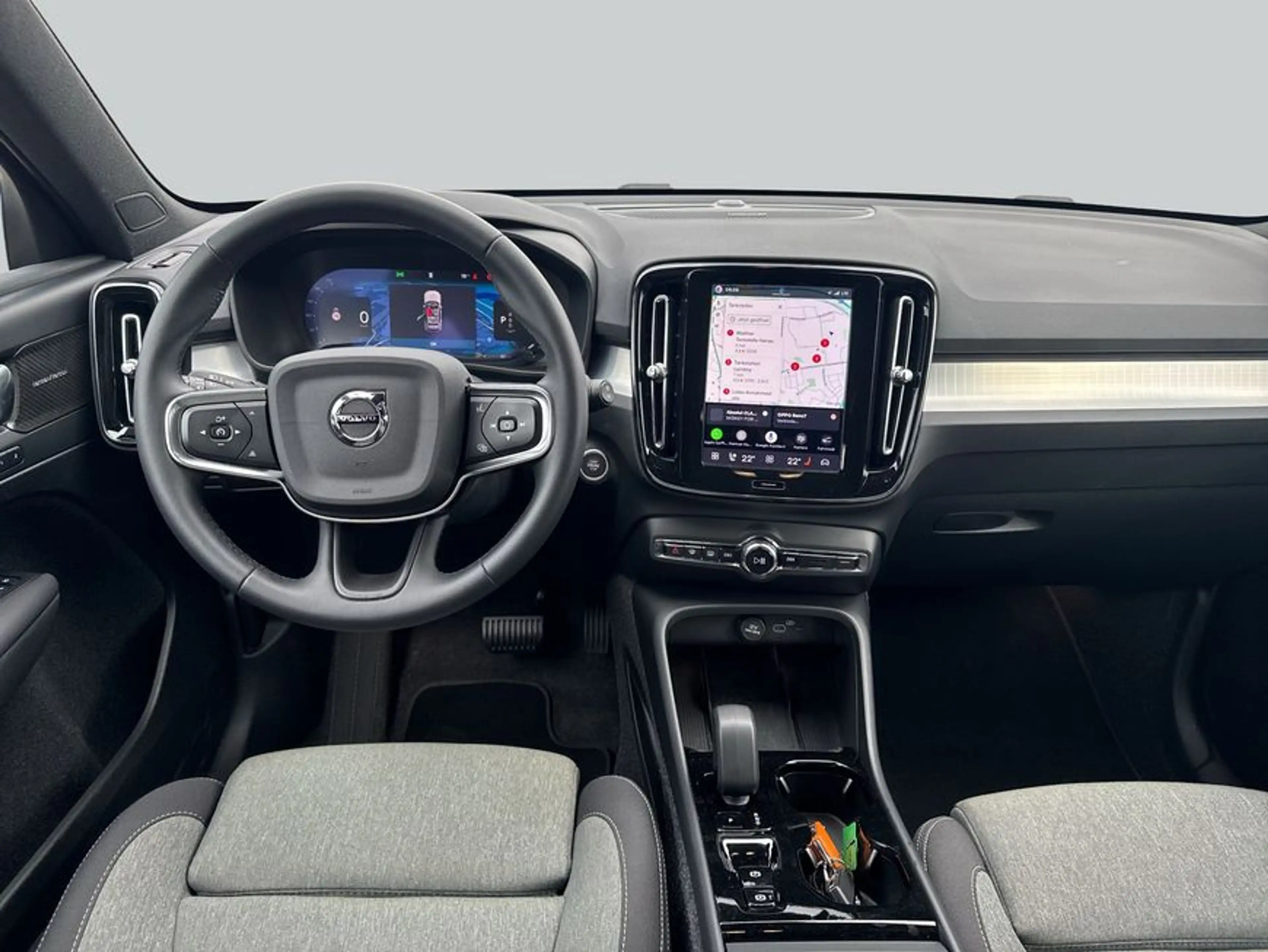 Volvo XC40 XC40 B3 B DKG Plus Black Edition — photo 13