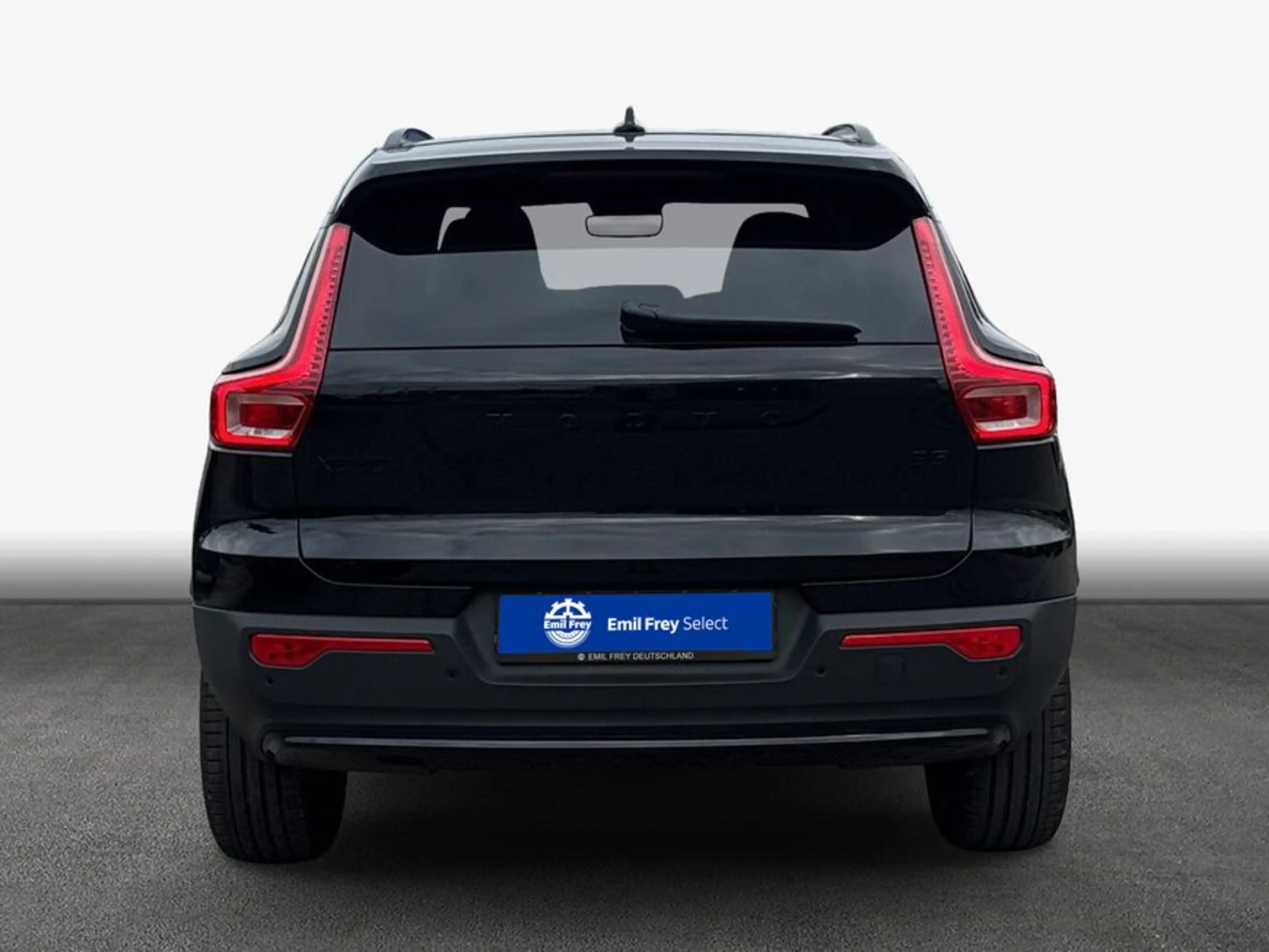 Volvo XC40 XC40 B3 B DKG Plus Black Edition — photo 5