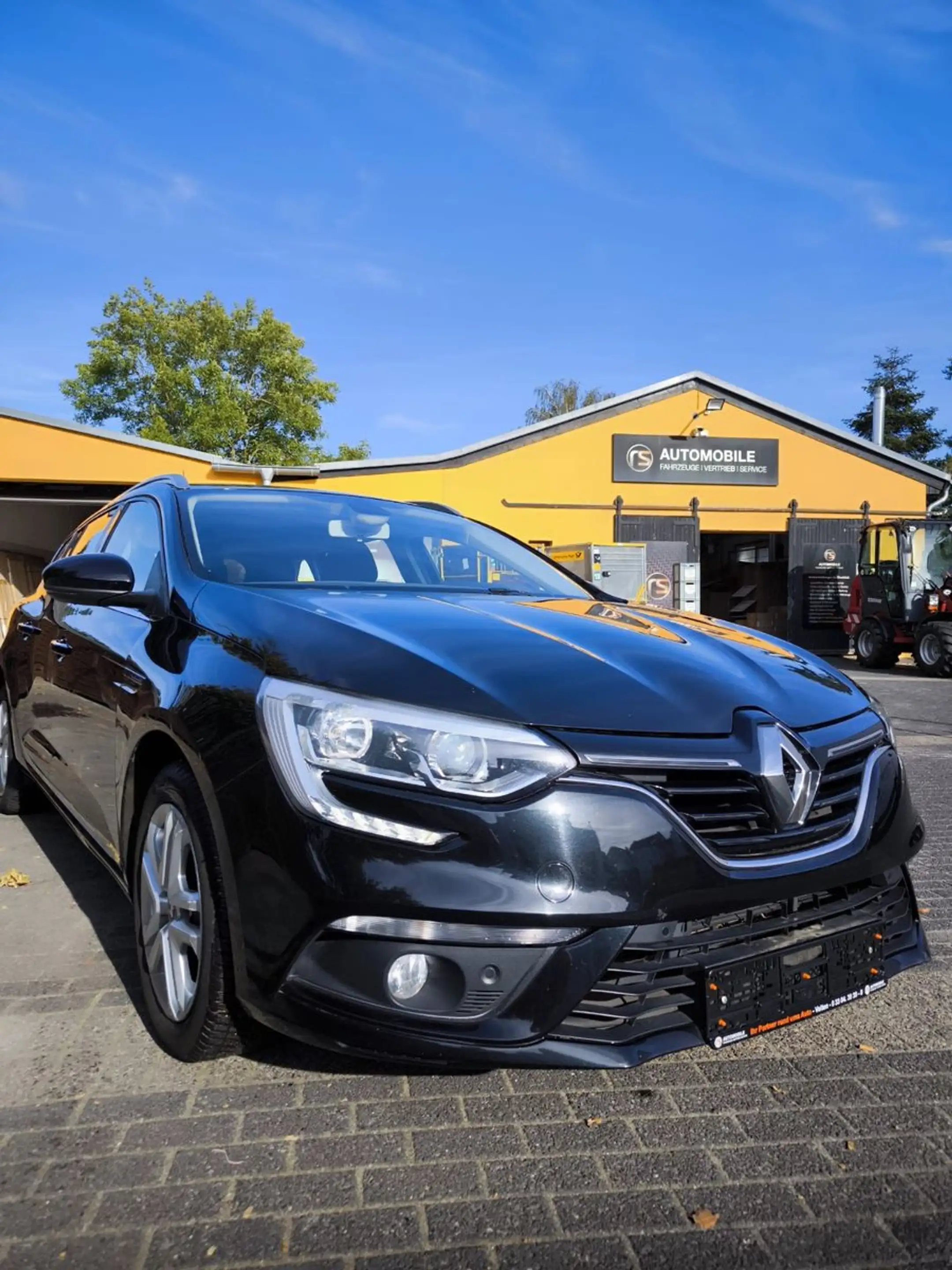 Renault Megane IV Grandtour Business Edition — photo 6