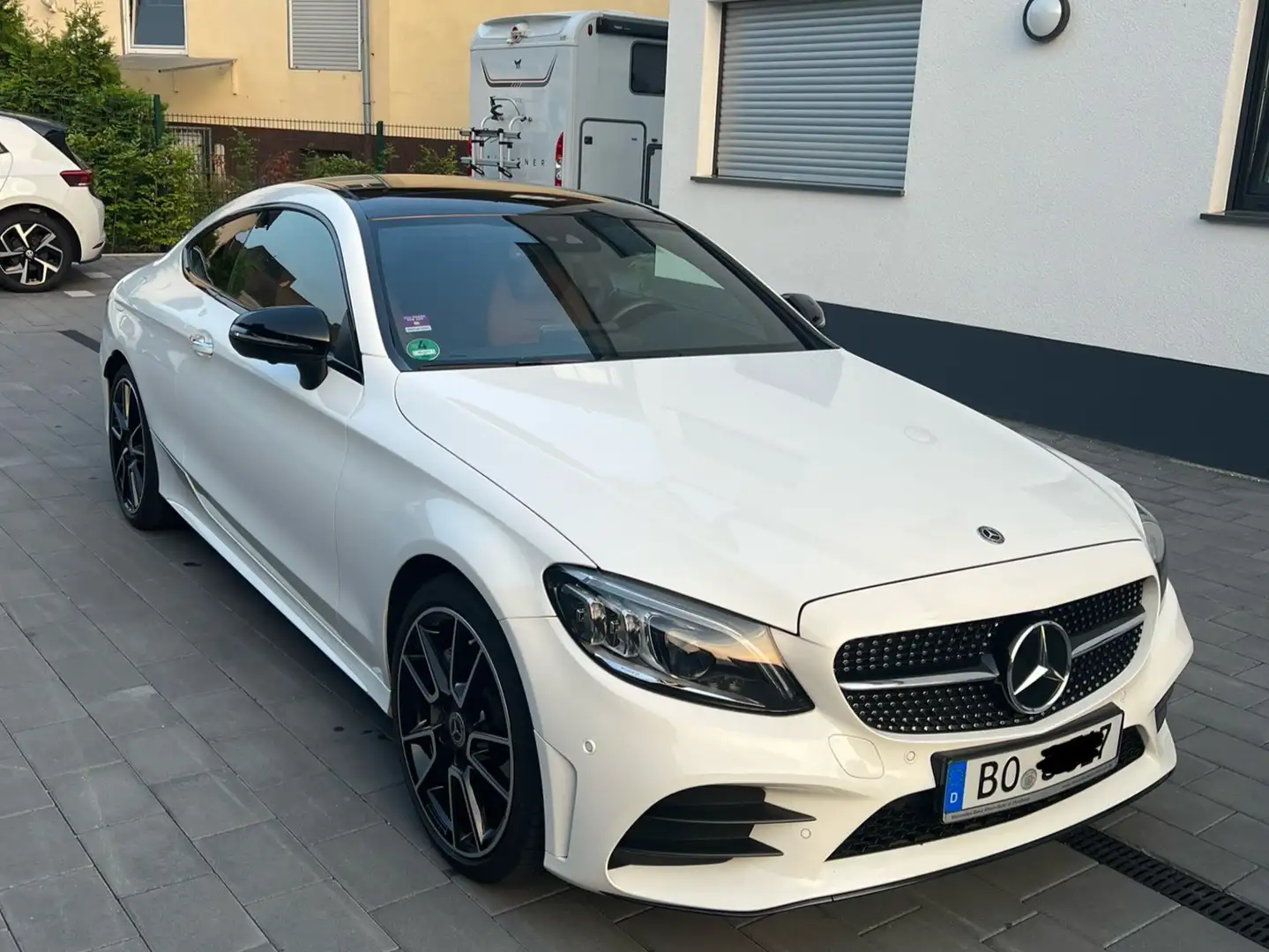 Mercedes-Benz C 300 Coupe 9G-TRONIC AMG/PANO/360/St.Hz Blanc - 2