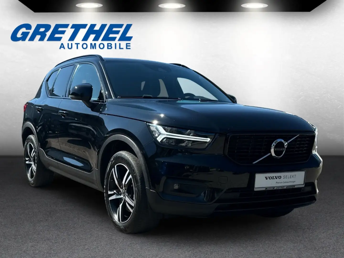 Volvo XC40 R-Design 2WD B4 EU6d Schwarz - 1