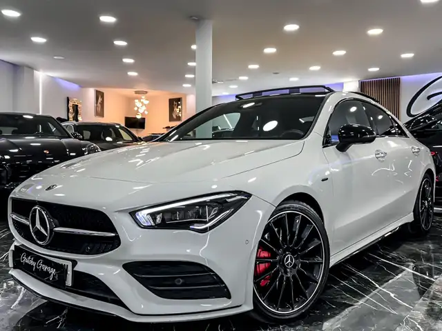 Mercedes-Benz CLA 220 220d