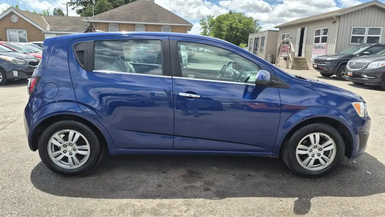 Chevrolet Sonic снимка Chevrolet Sonic