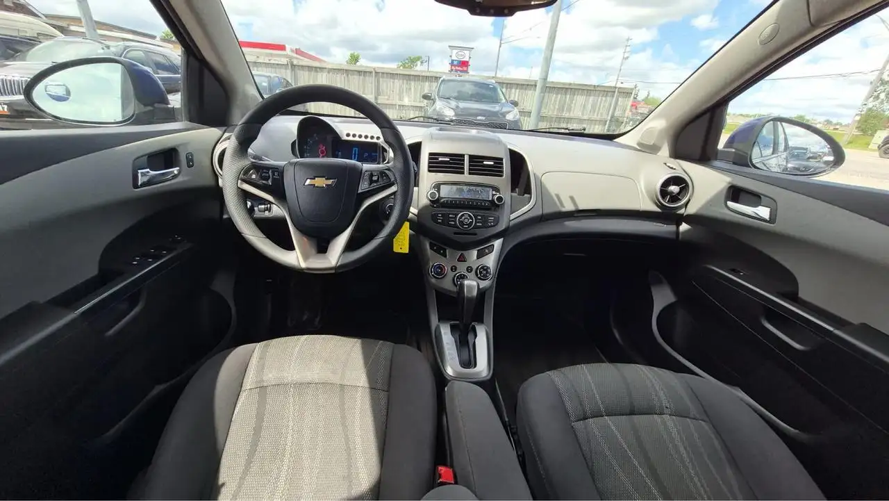 Chevrolet Sonic снимка Chevrolet Sonic