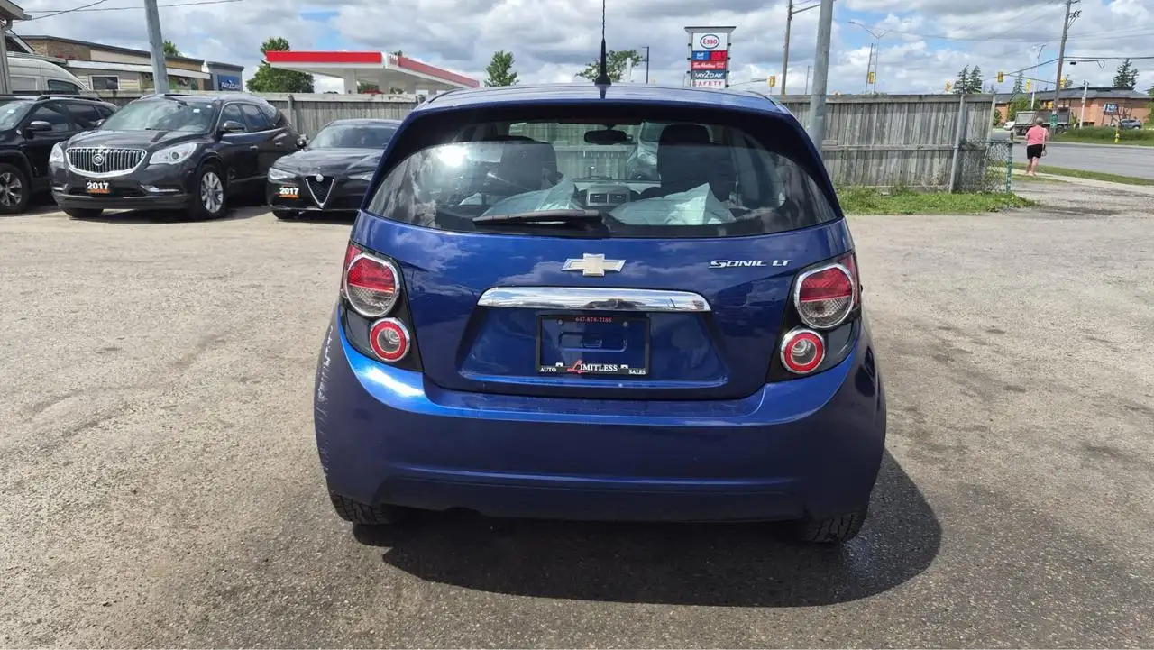 Chevrolet Sonic снимка Chevrolet Sonic