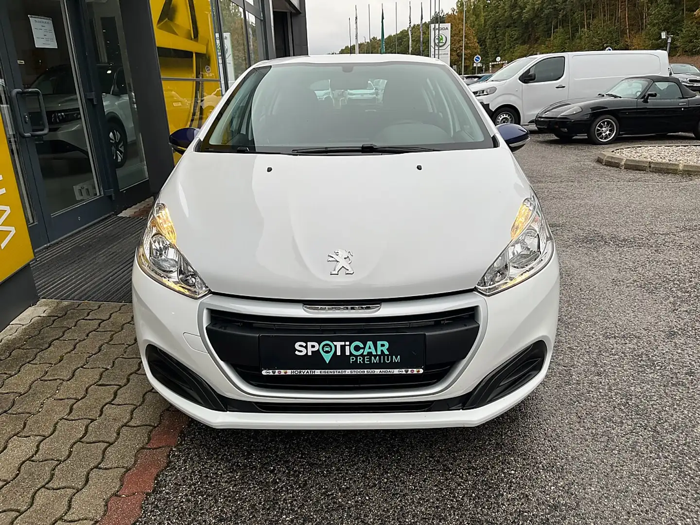 Peugeot 208 Like 1,2 PureTech 68 Weiß - 2