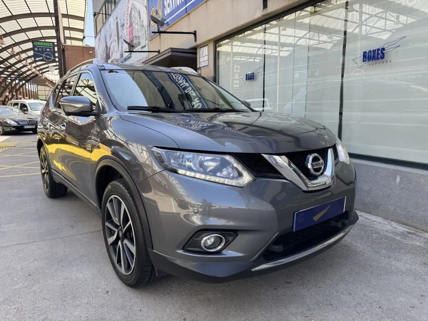 Nissan X-Trail 2.0 dCi Tekna 4x4-i XTronic 7 pl. Gris - 1