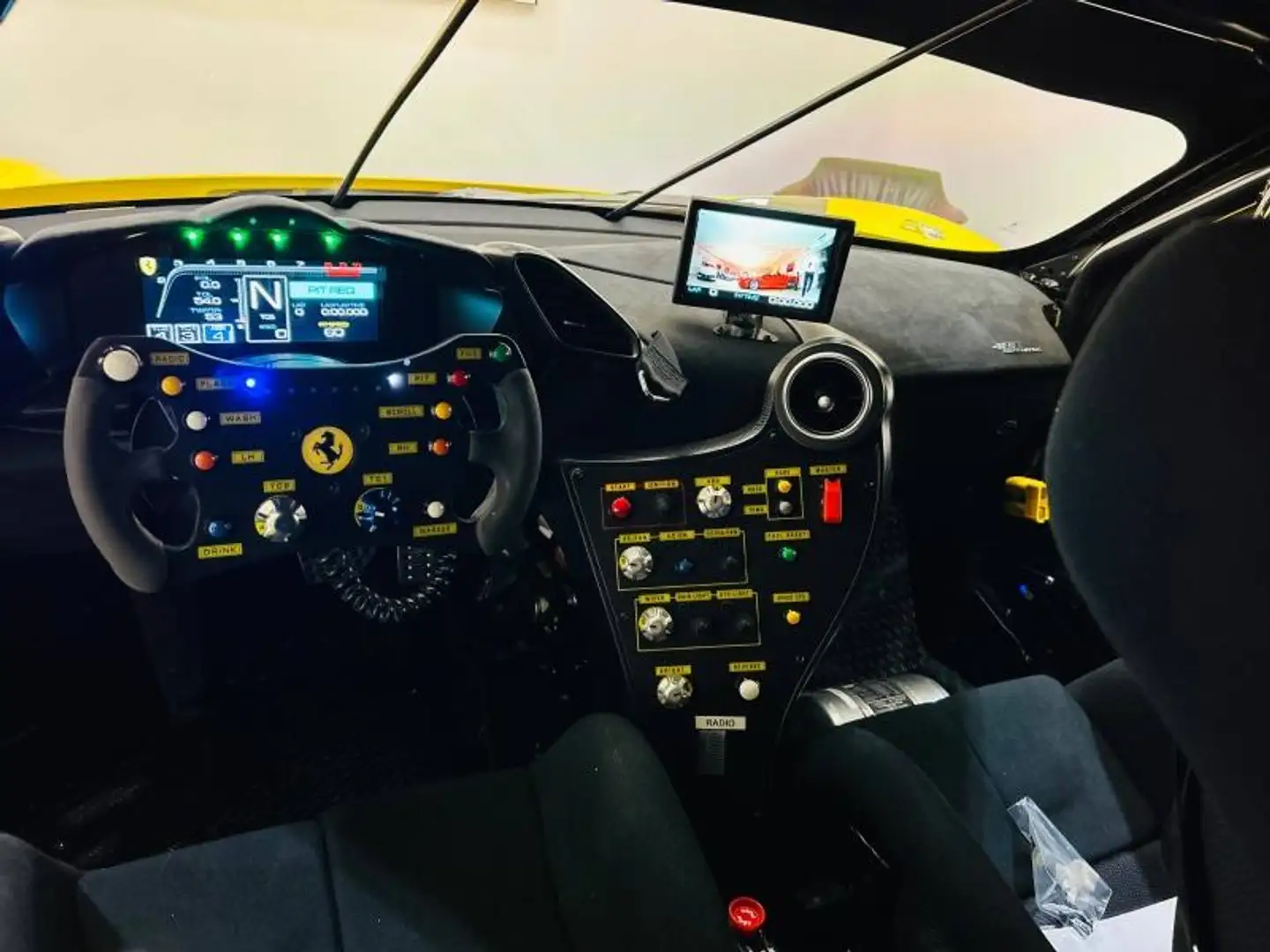 Ferrari 488 670cv Gelb - 2