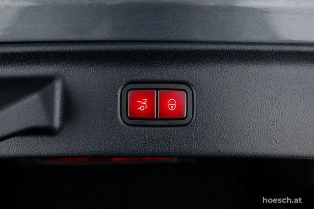 Mercedes-Benz S-Class view 10
