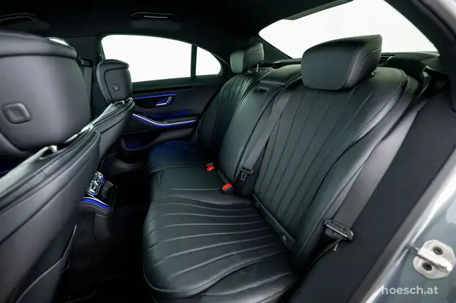 Mercedes-Benz S-Class view 8