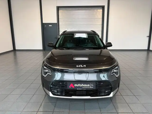 Kia Niro view 2