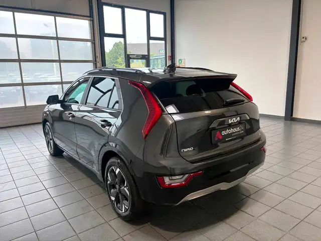 Kia Niro view 4