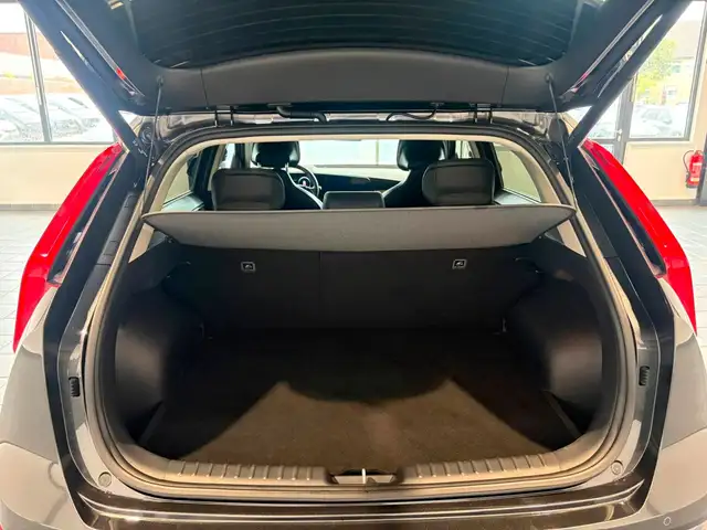 Kia Niro view 6