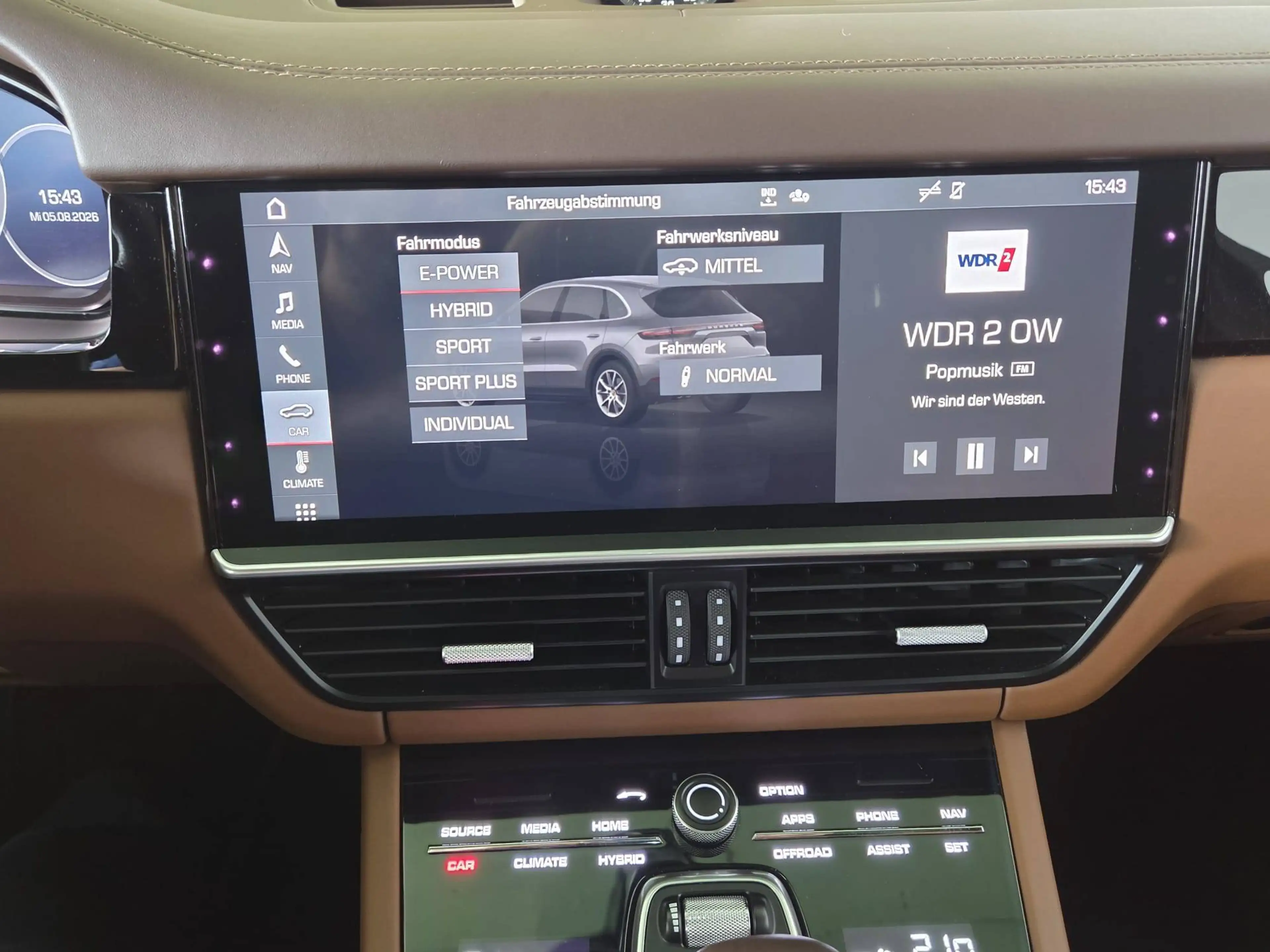 Porsche Cayenne E-Hybrid , LED, Pano, ACC, Burmester, 21" Alu — photo 15