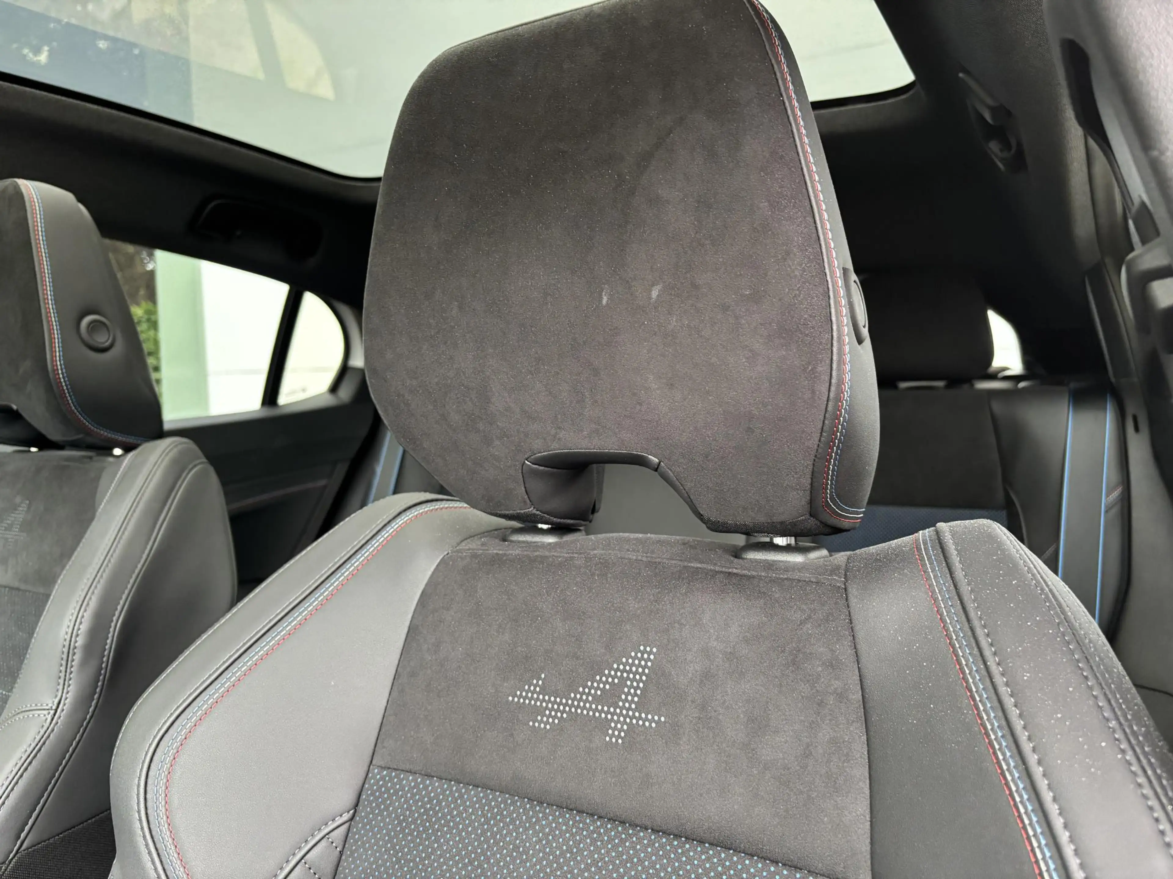 Renault Rafale 1.2 E-Tech full hybrid 200 esprit Alpine Google Na — photo 36