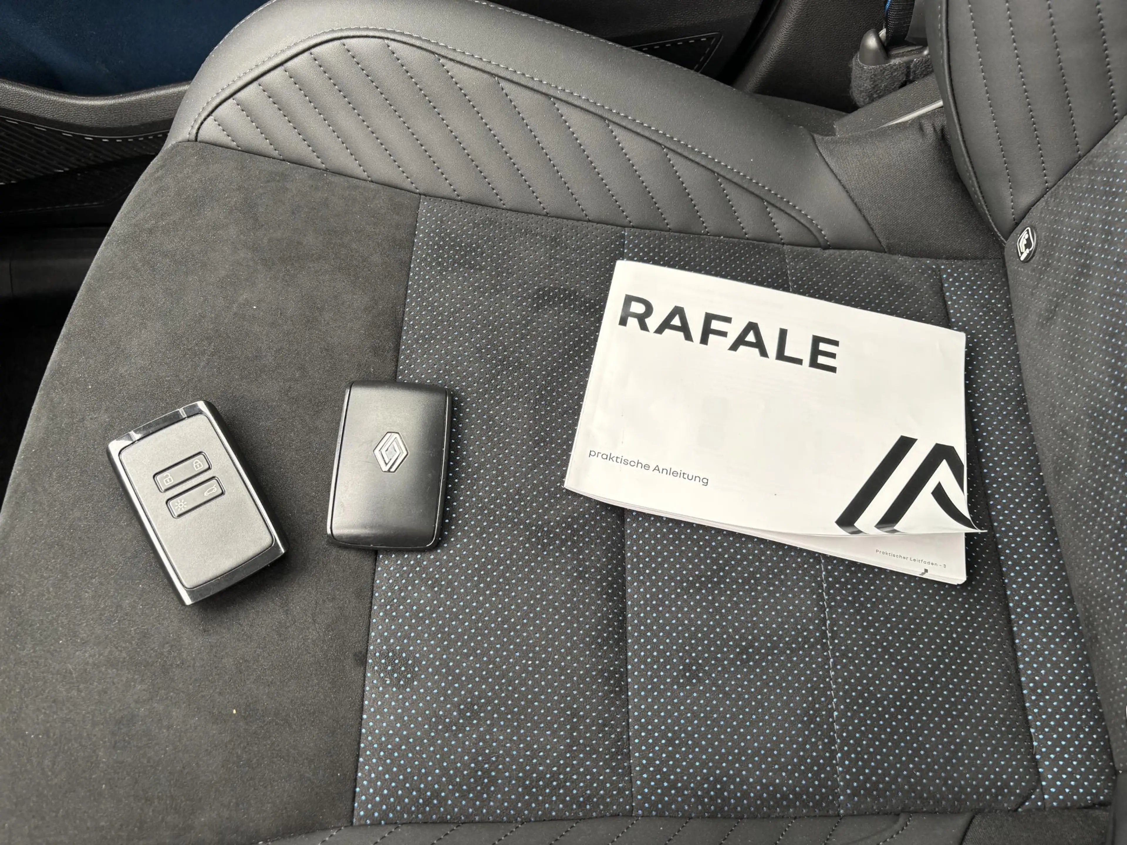 Renault Rafale 1.2 E-Tech full hybrid 200 esprit Alpine Google Na — photo 20