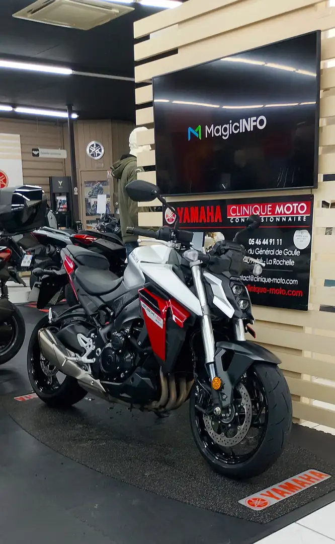 Suzuki GSX-S 950 Gris - 2