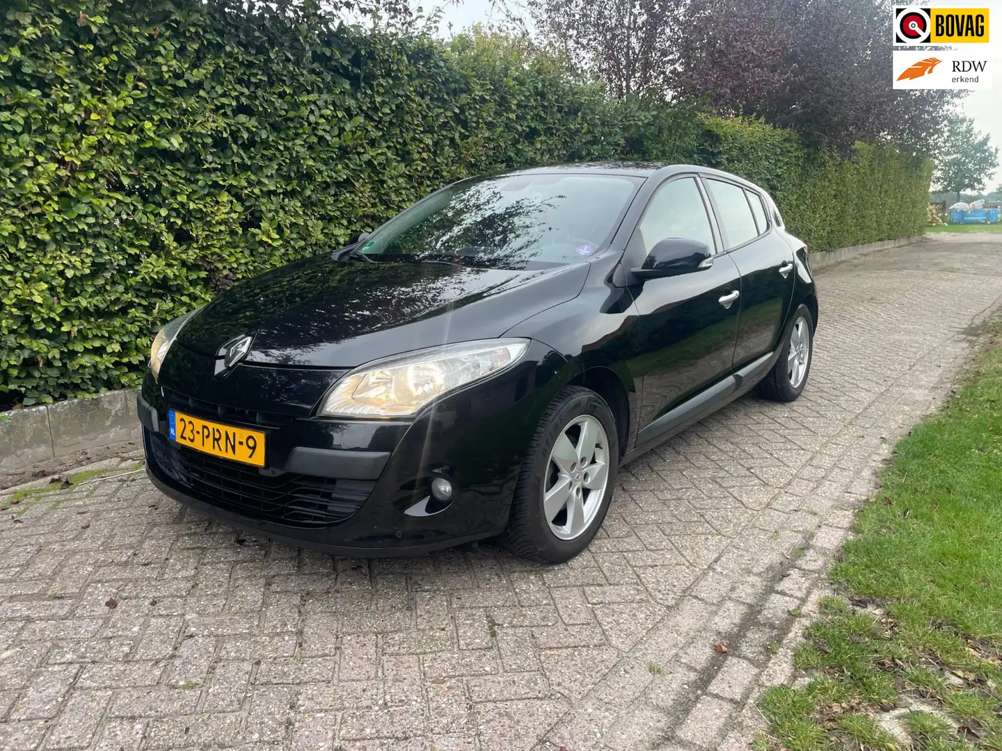 Renault Megane 1.6 Dynamique-LEER-NAVI-LPG G3- Zwart - 1