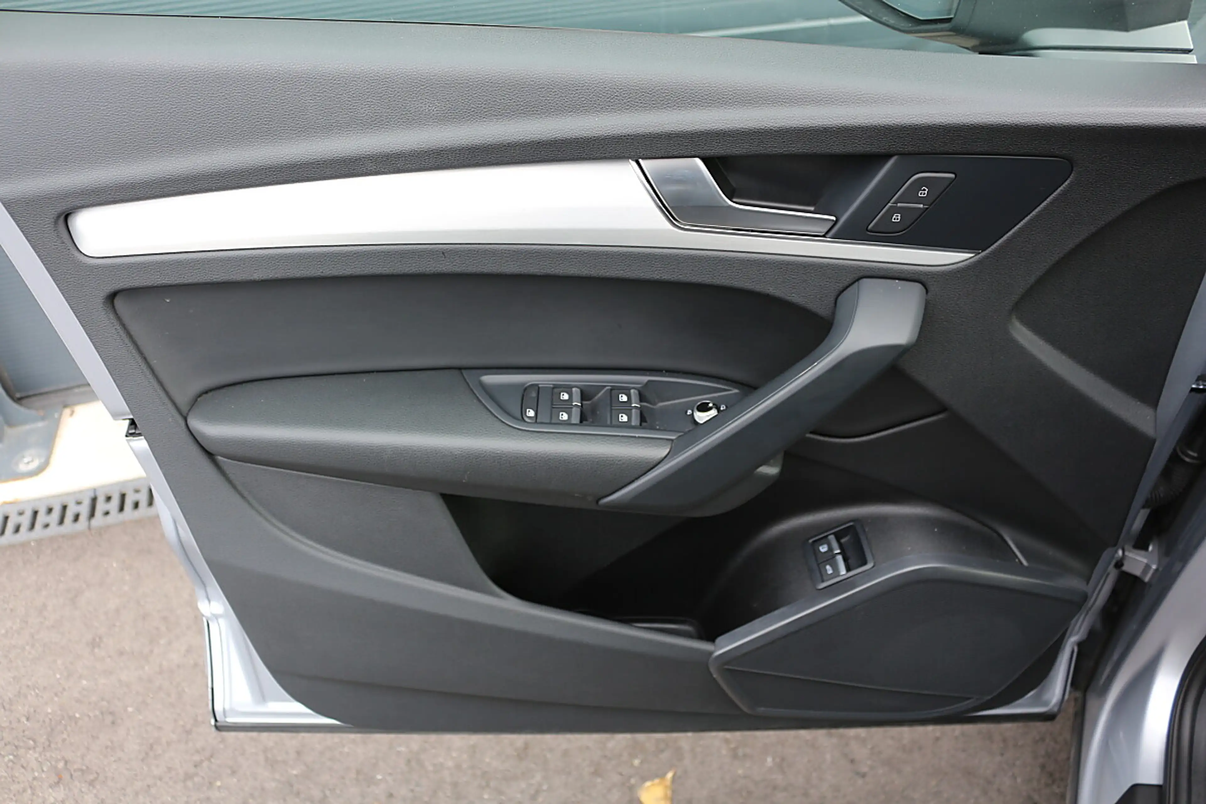 Audi Q5 50 TFSI e PHEV quattro S-line — photo 14