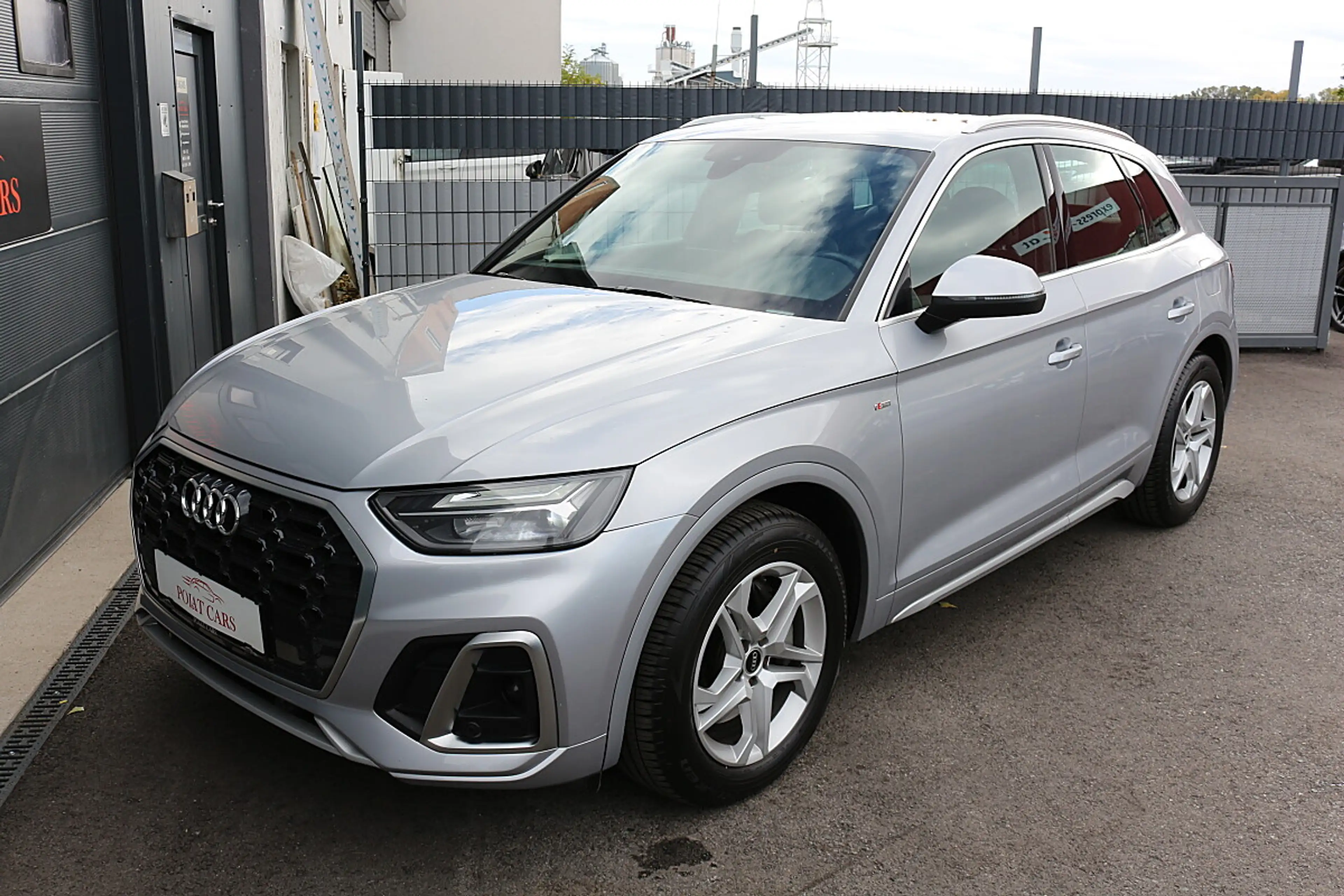 Audi Q5 50 TFSI e PHEV quattro S-line — photo 11