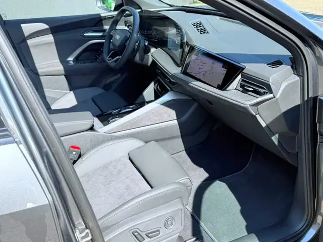 Audi Q5 view 15